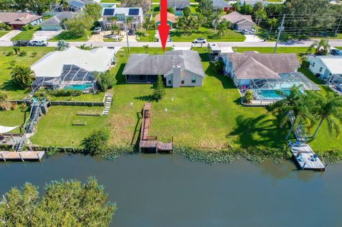 117 Sagamore Ter, Fort Pierce FL 34983-1262 exterior