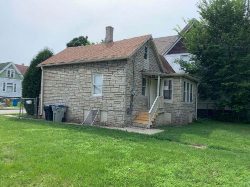 118 Concordia Ave, Milwaukee, WI 53212-2013