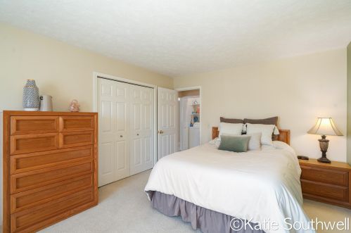 2149 Cross Creek Dr, Grand Rapids MI 49508-8795 exterior