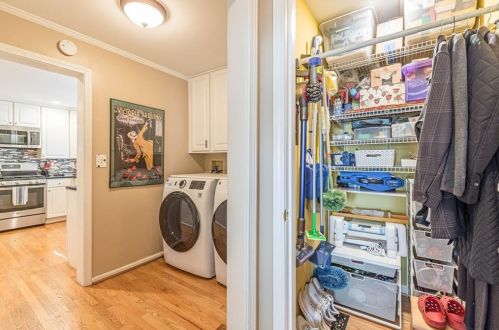 1714 Belle Isle Cir, Atlanta GA 30329-2527 exterior