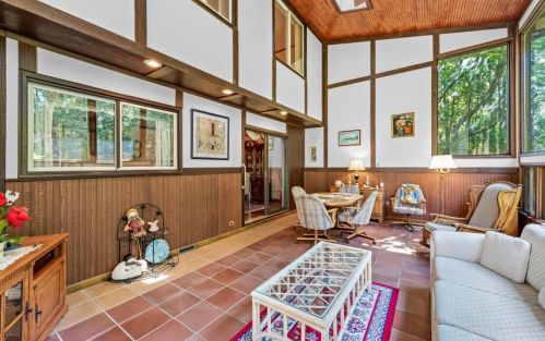 1077 Cedar Crst Dr, Bull Valley IL 60014-6935 exterior