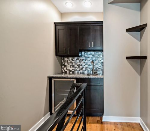 1839 Gerritt St, Philadelphia PA 19146-4629 exterior