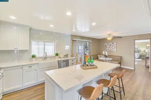 45 Terrace Dr, Concord CA 94518-2046 exterior