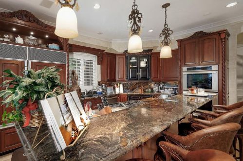 457 Edgewood Dr, Montgomery TX 77356-8407 exterior