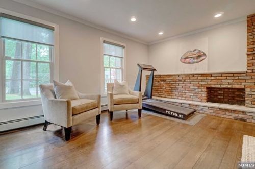 169 Donnybrook Dr, Demarest, NJ 07627-1000