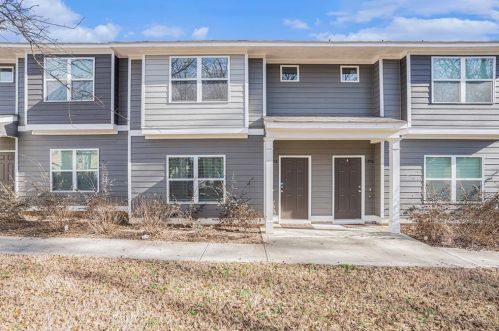 2298 Connally St, Atlanta, GA 30344-1217