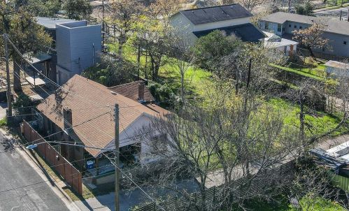 1154 Alamo St, Austin TX 78702-2249 exterior