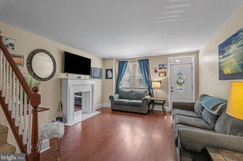 1118 2nd St, Philadelphia PA 19133-0033 exterior