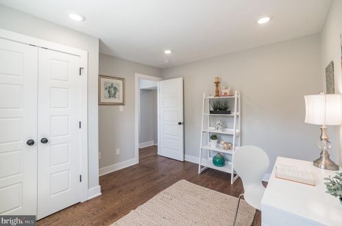 4207 Houghton St, Philadelphia PA  19128-1722 exterior