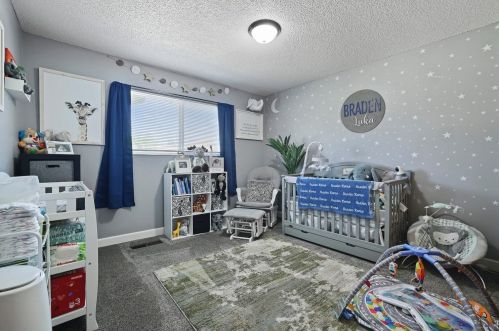 545 Quincy Rd, Turlock CA  95380-4329 exterior