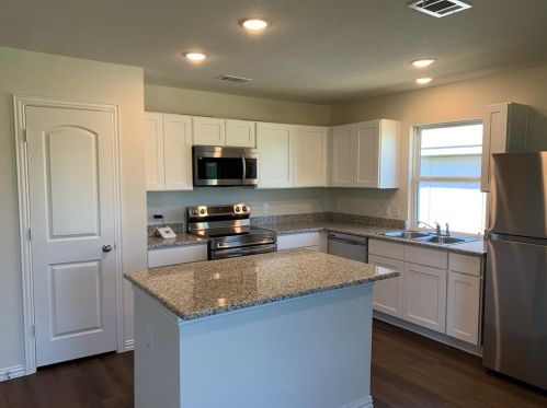 413 Hull St, Denison TX  75020-4923 exterior