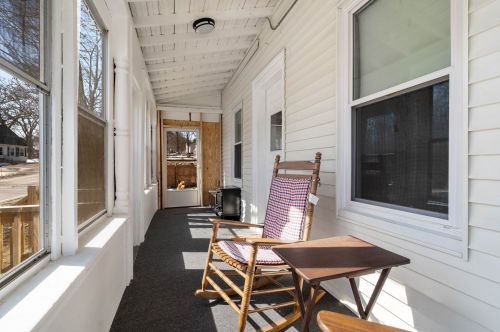 64 Elm St, Concord NH 03303-3324 exterior