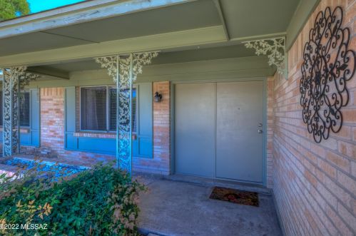 6840 Baker St, Tucson AZ  85710-2229 exterior
