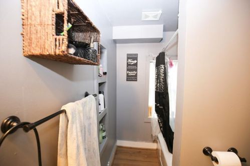 179 2nd Ave, Woonsocket RI 02895-4037 exterior