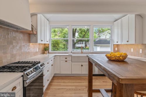 8 Narberth Ter, Camden NJ  08108-1017 exterior