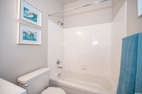 1958 Bluffside Cir, Sandy UT exterior