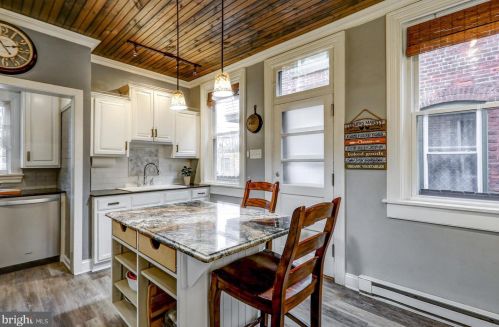 405 King St, Lancaster PA 17602-3004 exterior