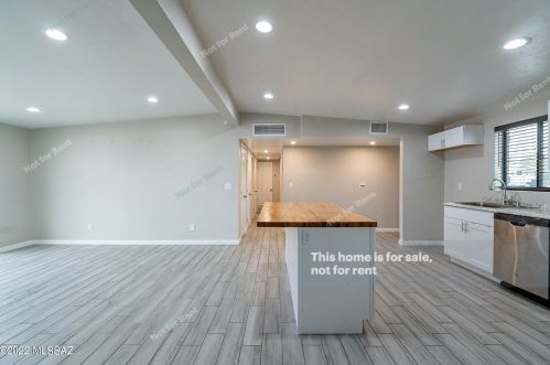 6161 15th St, Tucson AZ 85701-2417 exterior