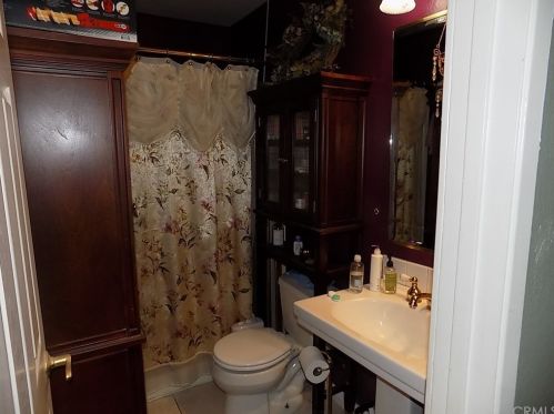 3262 Baffin Dr, Riverside CA 92503-5305 exterior