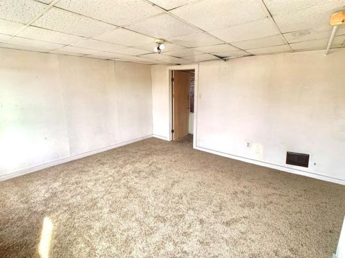 3232 Dawson St, Pittsburgh PA 15213-4523 exterior