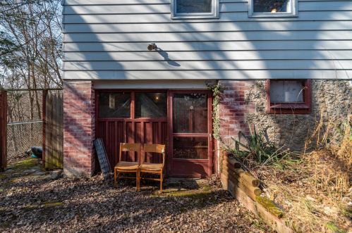 82 Tamarack Hl Dr, Poughkeepsie NY 12603-1112 exterior