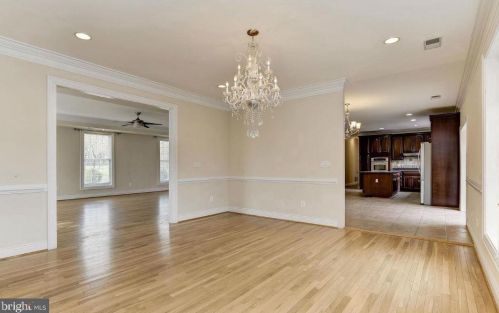 13779 Travilah Rd, Rockville MD  20850-3532 exterior