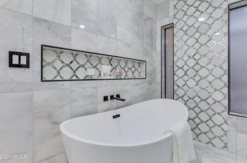 9919 47th Pl, Phoenix AZ  85028-4242 exterior