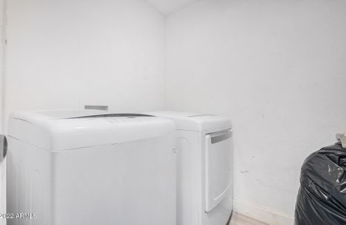 6340 Berkeley Rd, Phoenix AZ 85035-4620 exterior