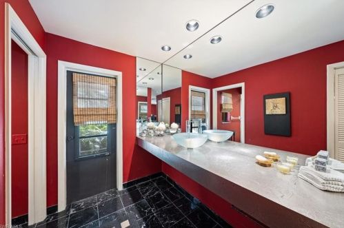 1947 Empress Ct, Naples FL 34110-8141 exterior