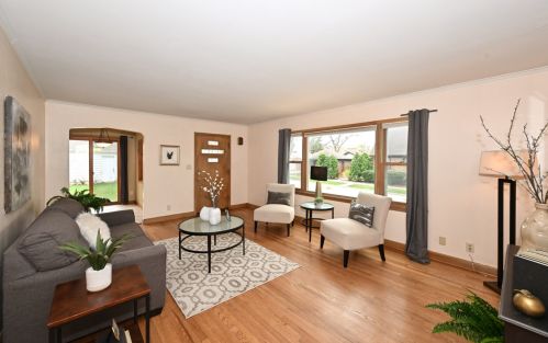 6326 Wright St, Milwaukee WI 53212-2940 exterior