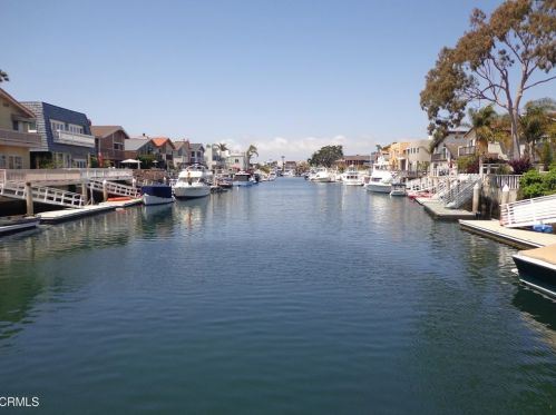 2300 Monaco Dr, Oxnard, CA 93035-2952