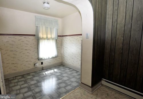 795 Abbottstown Pike, Hanover PA 17331-8235 exterior