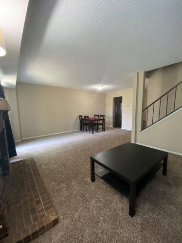 200 Bridlewood Dr, Saint Paul MN 55119-4668 exterior