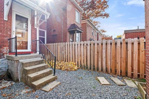 414 Hutchinson Ave, Pittsburgh, PA 15218-1328