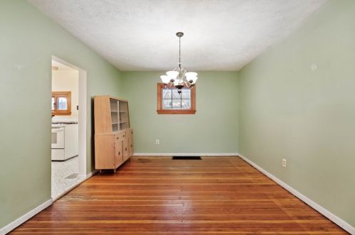 1253 Illinois Ave, Pittsburgh PA 15216-2505 exterior