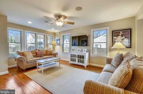 721 Brent Rd, Rockville MD 20854-1782 exterior