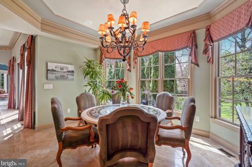 11300 Glen Rd, Rockville MD 20854-1849 exterior