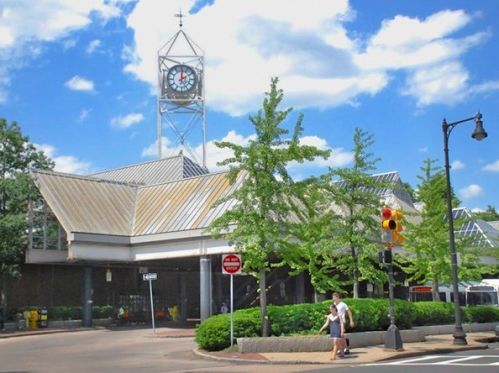 39 Goldsmith St, Boston MA exterior