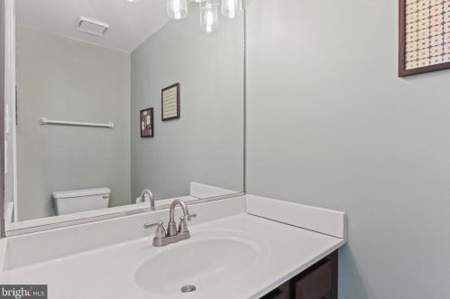 3809 Elbert Ave, Alexandria VA 22305-2042 exterior