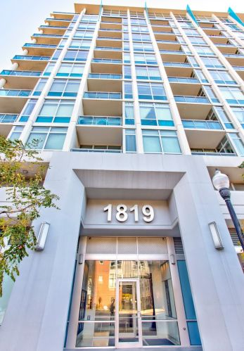 1819 Michigan Ave, Chicago IL 60616-4638 exterior