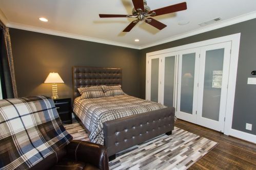 6469 Bordeaux Ave, Dallas TX 75209-5703 exterior