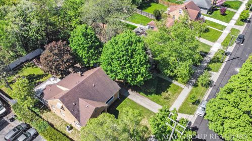 1136 Innes St, Grand Rapids MI 49503-3635 exterior