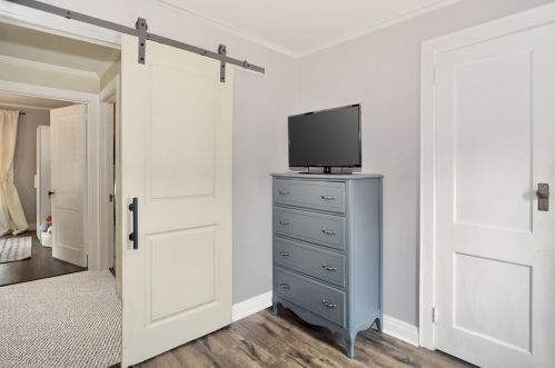 93 Frankfort Ave, Pittsburgh PA 15229-1921 exterior