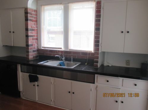 4319 87th St, Milwaukee WI  53222-1799 exterior