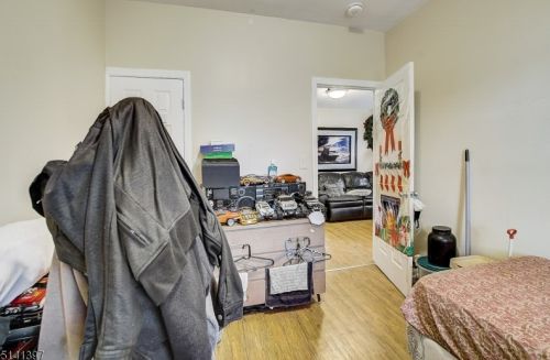 1645 Church St, Rahway NJ 07065-3424 exterior