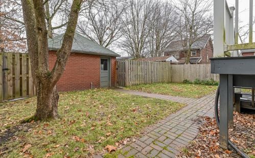 409 Hutchinson Ave, Pittsburgh PA 15218-1327 exterior