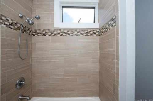 67 Orchard St, Wallingford CT 06492-4130 exterior