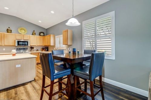 2121 Fairmont Ln, Naples FL 34120-4575 exterior