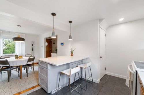 7205 Mcclure Ave, Pittsburgh PA  15218-2307 exterior