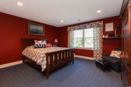 109 Elmwood Dr, Huntington Station NY 11746-5658 exterior